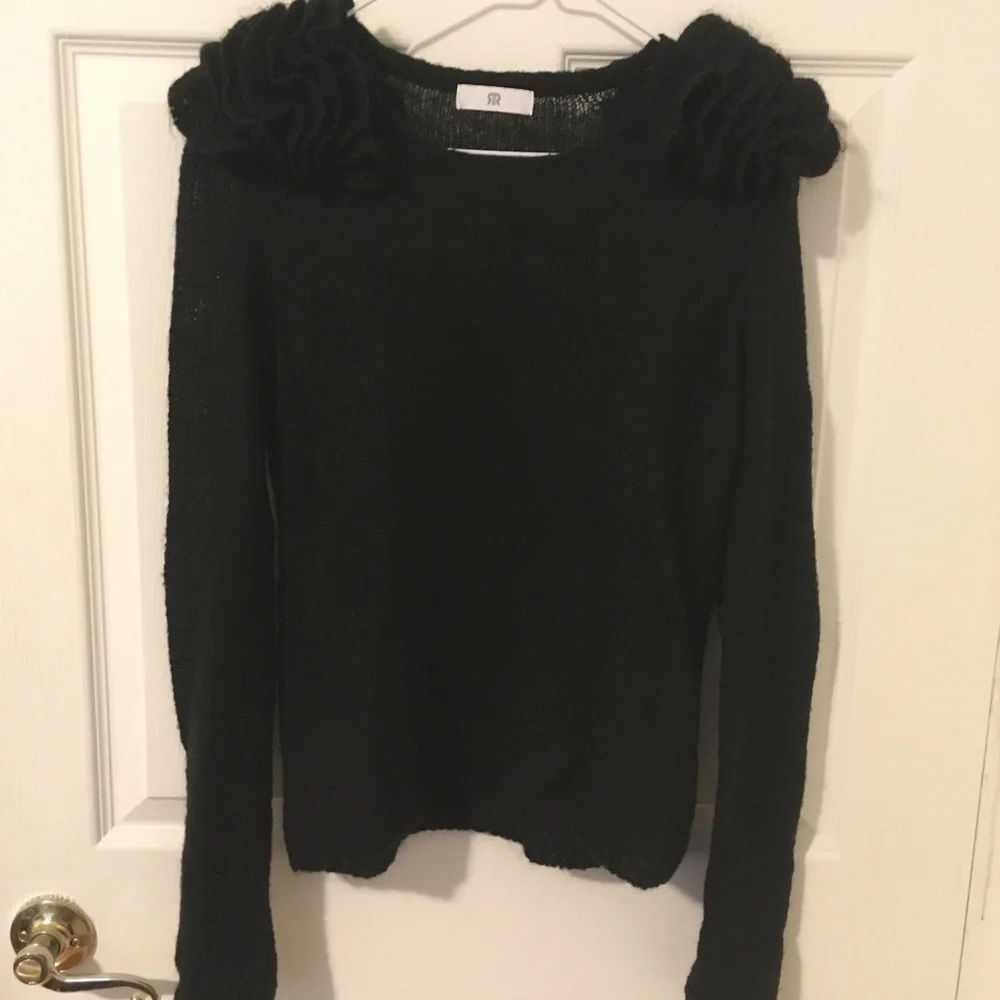 Fancy sweater - Picture 1 of 2